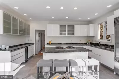 4709 Foxhall Crescent NW, Washington, DC 20007 - Photo 11
