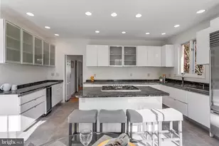 4709 Foxhall Cres NW, Washington, DC 20007 - Photo 11