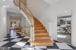 4709 Foxhall Cres NW, Washington, DC 20007 - Photo 3