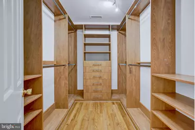 4709 Foxhall Crescent NW, Washington, DC 20007 - Photo 33