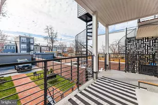 734 Kenyon St NW, Washington, DC 20010 - Photo 19