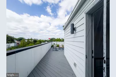 711 15th Street NE #4, Washington, DC 20002 - Photo 3