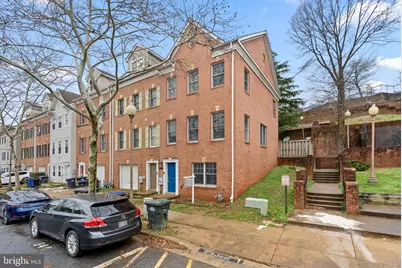 842 Hr Drive SE, Washington, DC 20032 - Photo 3