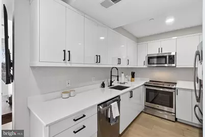 919 12th Street NE #305, Washington, DC 20002 - Photo 9