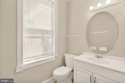228 East Capitol NE, Washington, DC 20003 - Photo 13