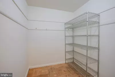 2400 41st Street NW #110, Washington, DC 20007 - Photo 7