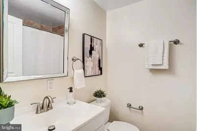 1421 Columbia Road NW #105, Washington, DC 20009 - Photo 15