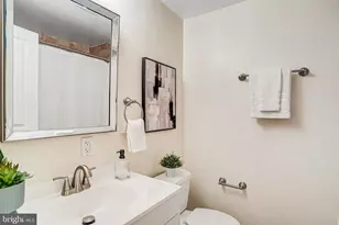 1421 Columbia Rd NW, Washington, DC 20009 - Photo 15