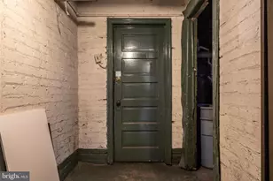 1860 Clydesdale Pl NW, Washington, DC 20009 - Photo 37