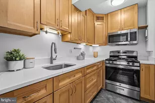 1801 Clydesdale Pl NW, Washington, DC 20009 - Photo 5