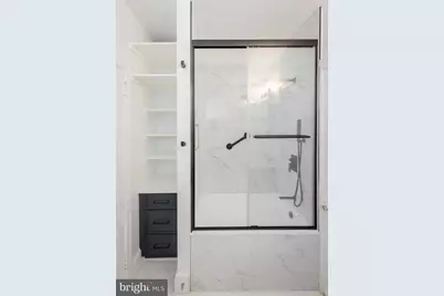 1954 Columbia Road NW #602, Washington, DC 20009 - Photo 17