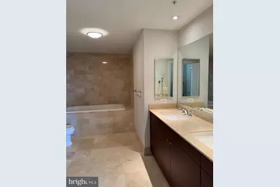 2425 L Street NW #730, Washington, DC 20037 - Photo 17