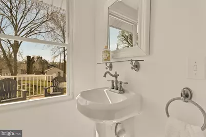 2425 Perry Street NE, Washington, DC 20018 - Photo 9