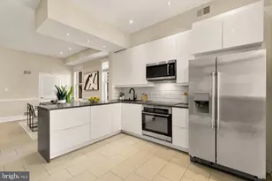 216 12th St SE, Washington, DC 20003 - Photo 5