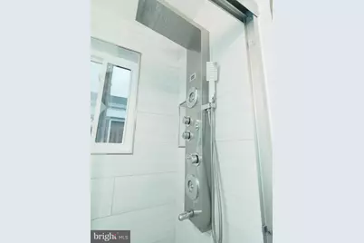 2412 Skyland Place SE, Washington, DC 20020 - Photo 19