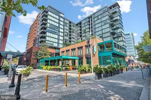 164 G St SW, Washington, DC 20024 - Photo 47