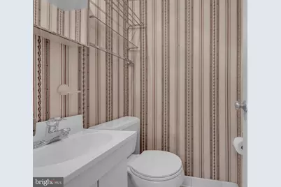 164 G Street SW #144, Washington, DC 20024 - Photo 17