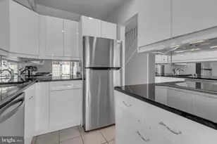 164 G St SW, Washington, DC 20024 - Photo 17