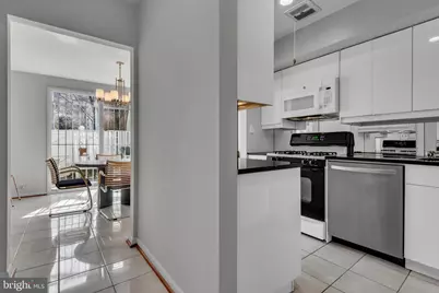 164 G Street SW #144, Washington, DC 20024 - Photo 13