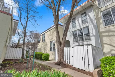 164 G Street SW #144, Washington, DC 20024 - Photo 35