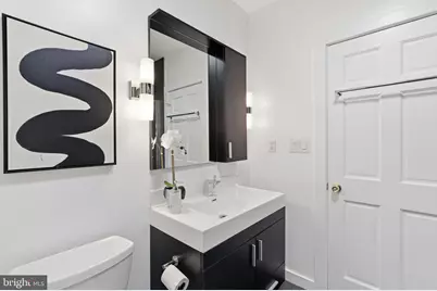 13 15th Street SE, Washington, DC 20003 - Photo 29