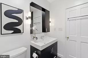 13 15th St SE, Washington, DC 20003 - Photo 29