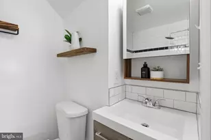 13 15th St SE, Washington, DC 20003 - Photo 13