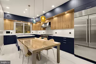2137 R St NW, Washington, DC 20008 - Photo 7