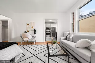 105 6th St SE, Washington, DC 20003 - Photo 5