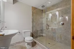 1002 N St NW, Washington, DC 20001 - Photo 27