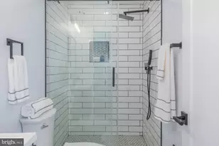 1012 17th Pl NE, Washington, DC 20002 - Photo 11