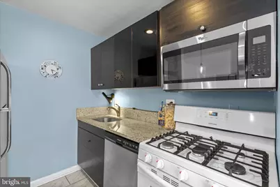 2400 41st Street NW #312, Washington, DC 20007 - Photo 15