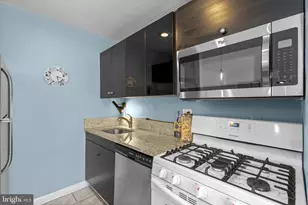 2400 41st St NW, Washington, DC 20007 - Photo 15