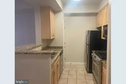 1111 25th Street NW #812, Washington, DC 20037 - Photo 5