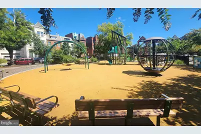 418 7th Street SE #302, Washington, DC 20003 - Photo 27