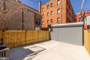 1463 Harvard St NW, Washington, DC 20009 - Photo 25