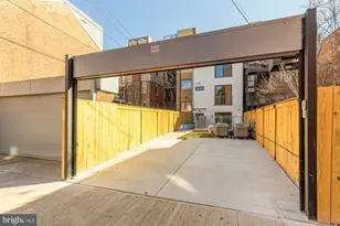 1463 Harvard St NW, Washington, DC 20009 - Photo 23