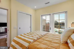 300 8th St NE, Washington, DC 20002 - Photo 11