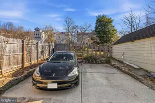 5028 Massachusetts Ave NW, Washington, DC 20016 - Photo 31