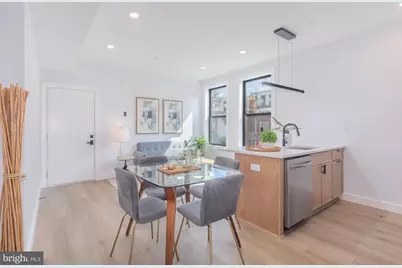 1012 17th Place NE #4, Washington, DC 20002 - Photo 7