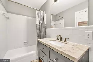 323 Maryland Ave NE, Washington, DC 20002 - Photo 13