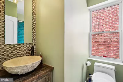 909 C Street NE, Washington, DC 20002 - Photo 27