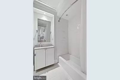 418 7th Street SE #101, Washington, DC 20003 - Photo 17