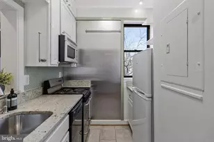 1495 Newton St NW, Washington, DC 20010 - Photo 15