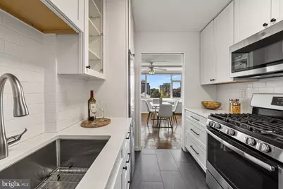 1545 18th Street NW #722, Washington, DC 20036 - Photo 15