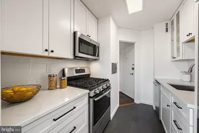 1545 18th Street NW #722, Washington, DC 20036 - Photo 17