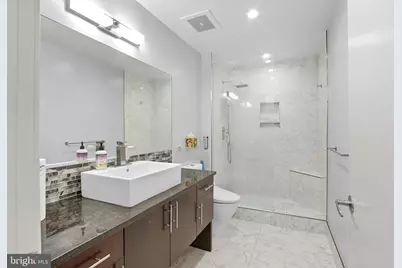 929 Florida Avenue NW #8001, Washington, DC 20001 - Photo 17