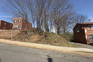 5220 Banks Pl NE, Washington, DC 20019 - Photo 1