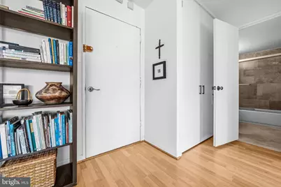 1545 18th Street NW #521, Washington, DC 20036 - Photo 3