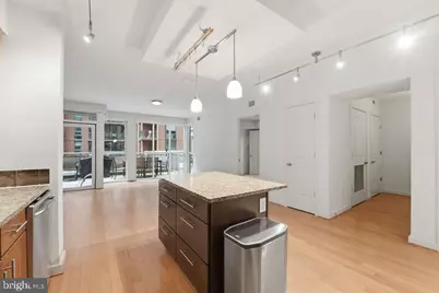 1025 1st Street SE #301, Washington, DC 20003 - Photo 5